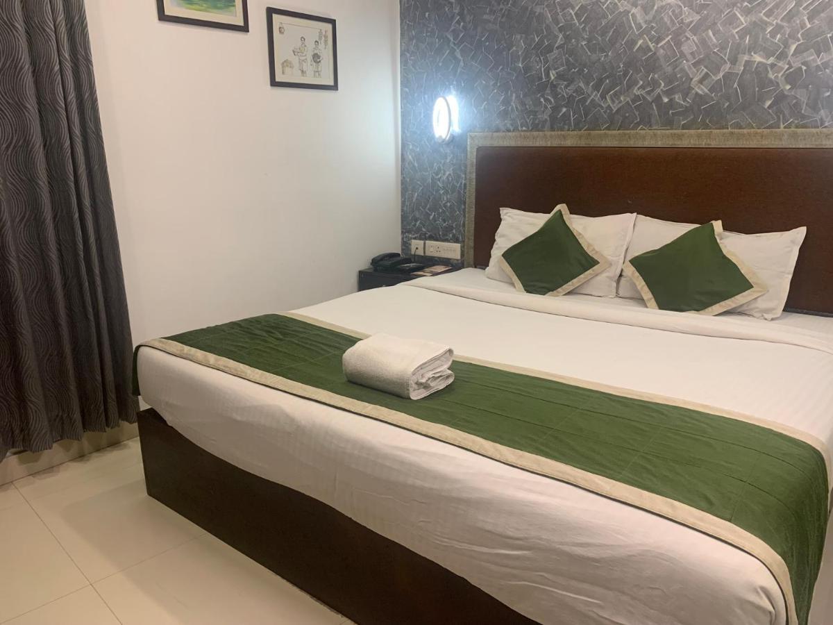 Hotel Greenlife Kochi Esterno foto