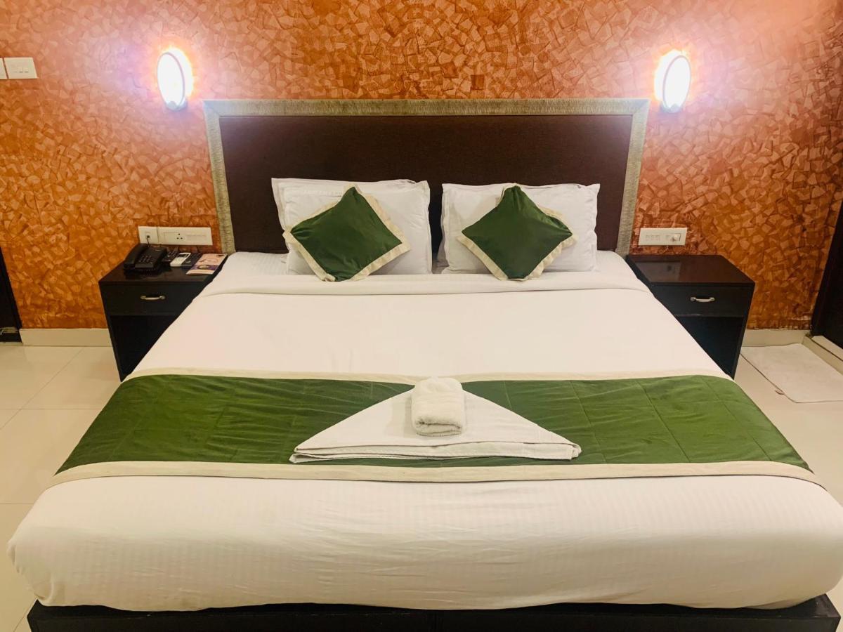 Hotel Greenlife Kochi Esterno foto