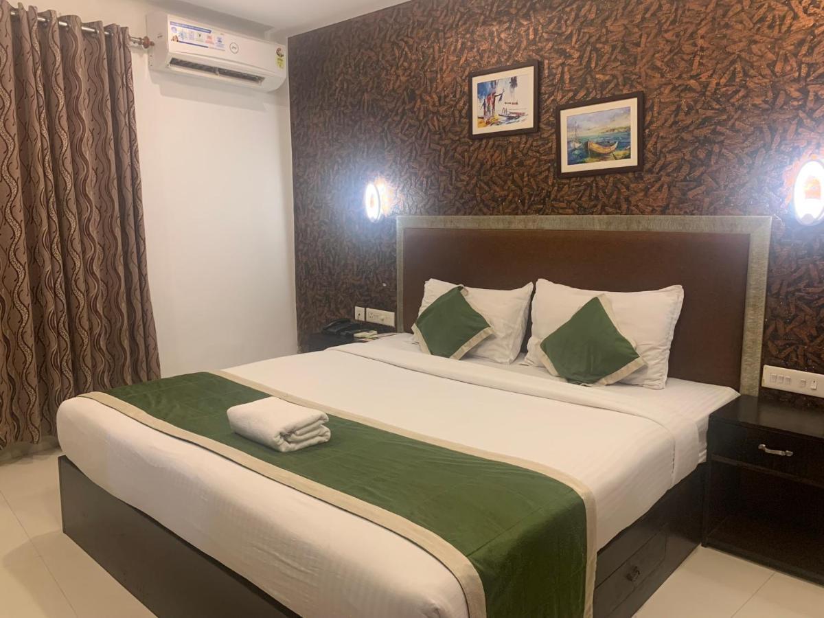 Hotel Greenlife Kochi Esterno foto
