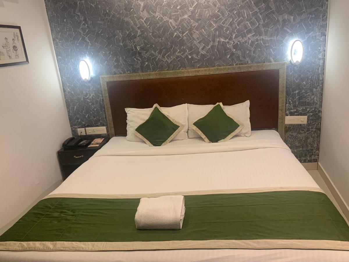 Hotel Greenlife Kochi Esterno foto