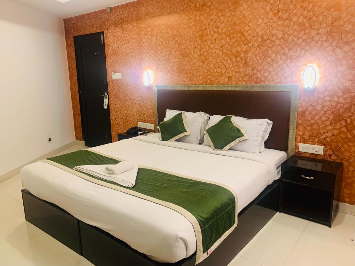Hotel Greenlife Kochi Esterno foto